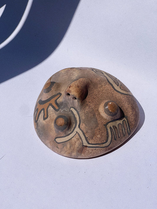 Máscara artesanal para pendurar